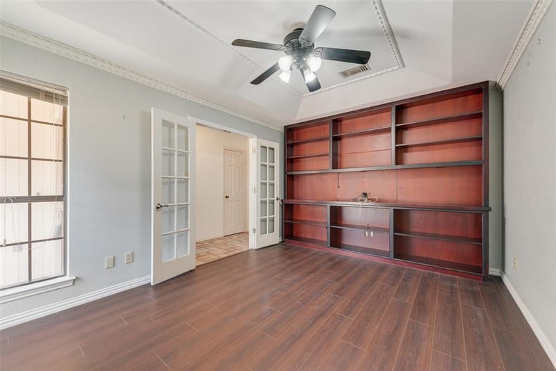 2809 Sarah Drive, Pantego TX 76013 - Photo 8