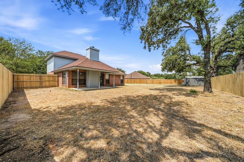 1111 Springhill Street, Bellmead TX 76705 - Photo 6