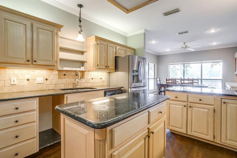 8810 Bellechase Road, Granbury TX 76049 - Photo 5