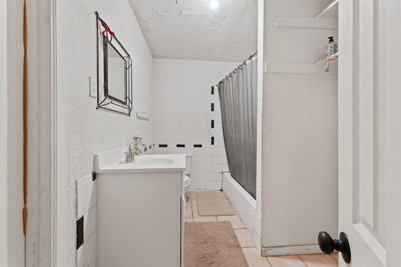 13105 Blossomheath Lane, Dallas TX 75240 - Photo 10
