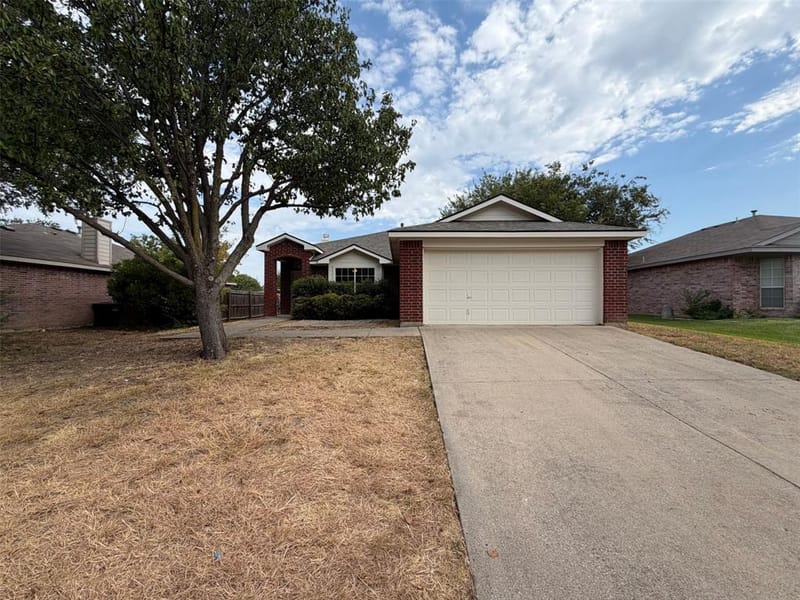 825 Dixon Lane, Denton TX 76207 - Photo 18
