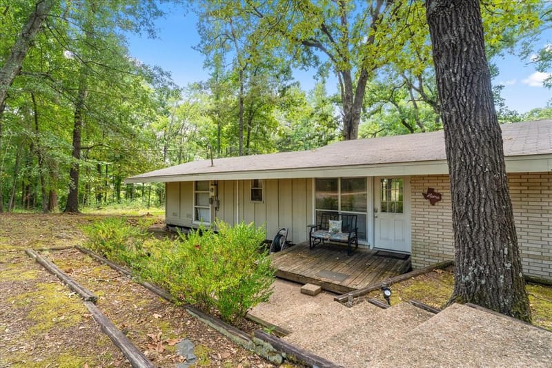 106 Lively Avenue, Mount Pleasant TX 75455 - Photo 23
