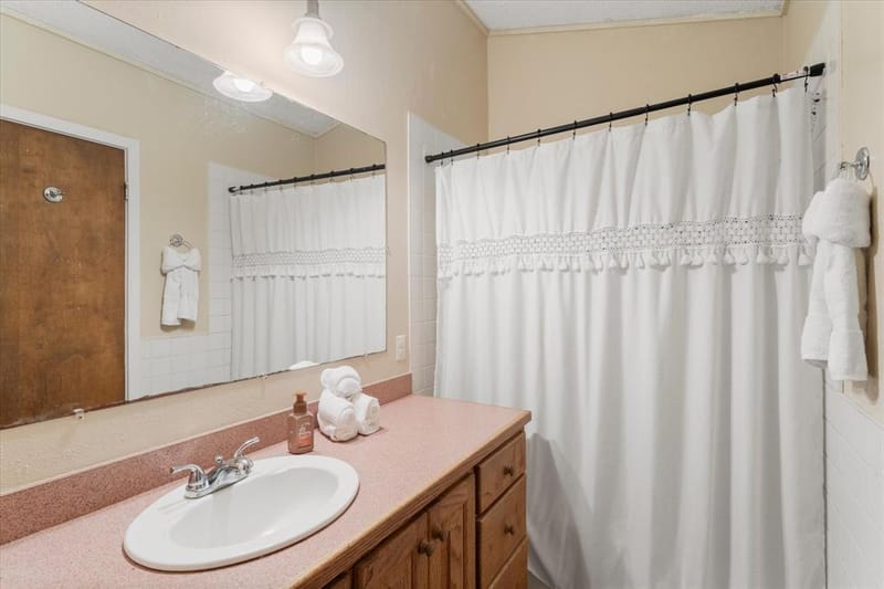 106 Lively Avenue, Mount Pleasant TX 75455 - Photo 16