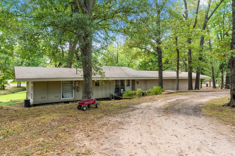 106 Lively Avenue, Mount Pleasant TX 75455 - Photo 24