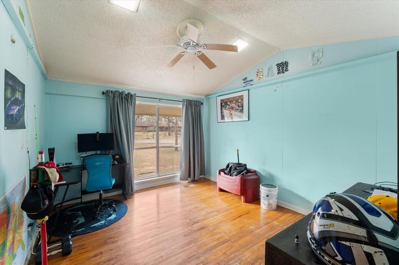 106 Lively Avenue, Mount Pleasant TX 75455 - Photo 15