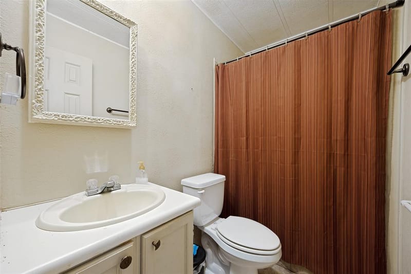 1842 County Road 1105, Ravenna TX 75476 - Photo 20