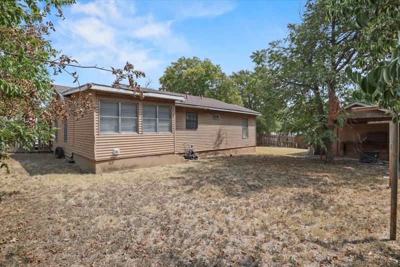 2640 Pioneer Street, Fort Worth TX 76119 - Photo 32