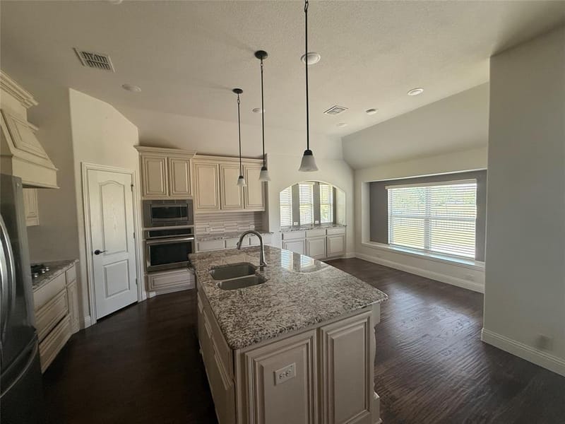 1079 Canterbury Lane, Forney TX 75126 - Photo 4