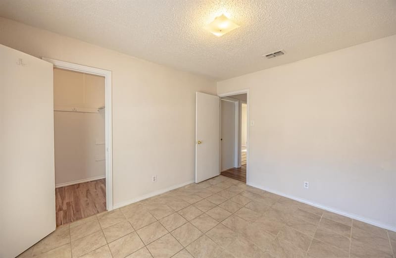 6704 Trailwood Drive, Forest Hill TX 76140 - Photo 18