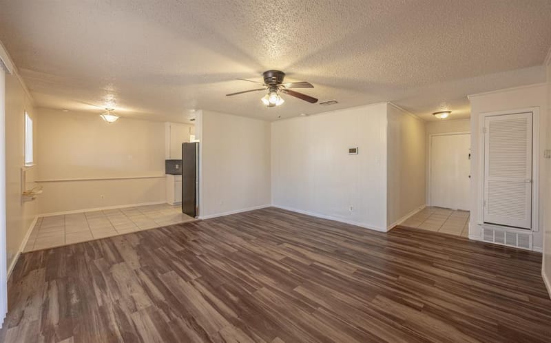 6704 Trailwood Drive, Forest Hill TX 76140 - Photo 4