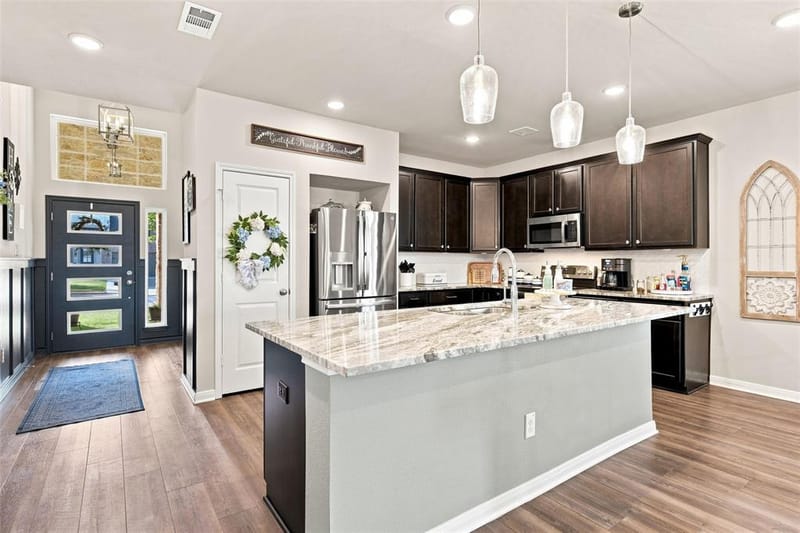 11401 Solar Street, Lorena TX 76655 - Photo 2