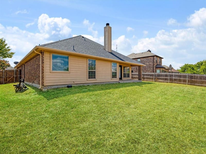113 Holly Street, Waxahachie TX 75165 - Photo 32