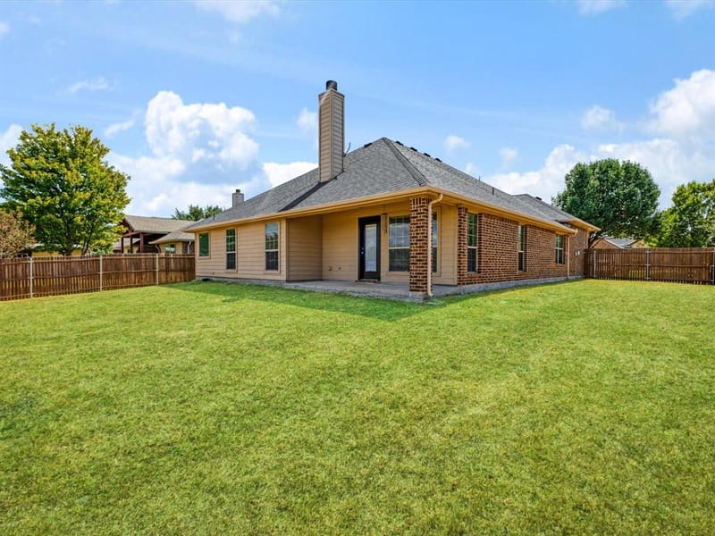 113 Holly Street, Waxahachie TX 75165 - Photo 34