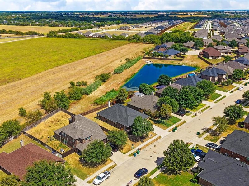 113 Holly Street, Waxahachie TX 75165 - Photo 35