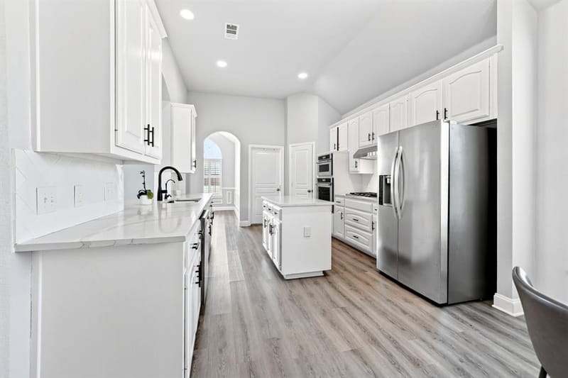 4224 Arbor Creek Drive, Carrollton TX 75010 - Photo 6