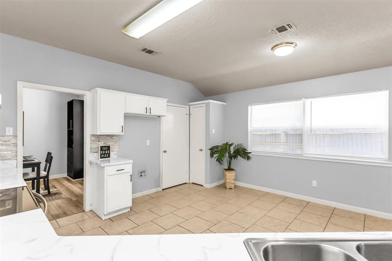 515 Alameda Avenue, Duncanville TX 75137 - Photo 17
