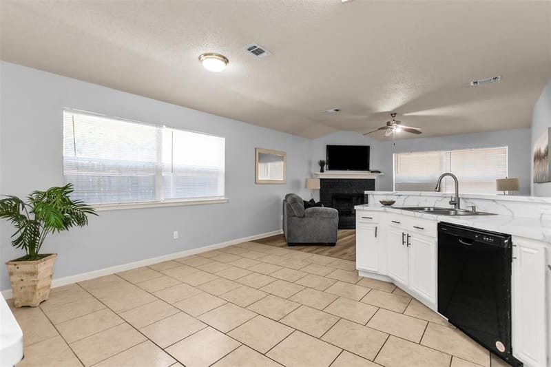 515 Alameda Avenue, Duncanville TX 75137 - Photo 16
