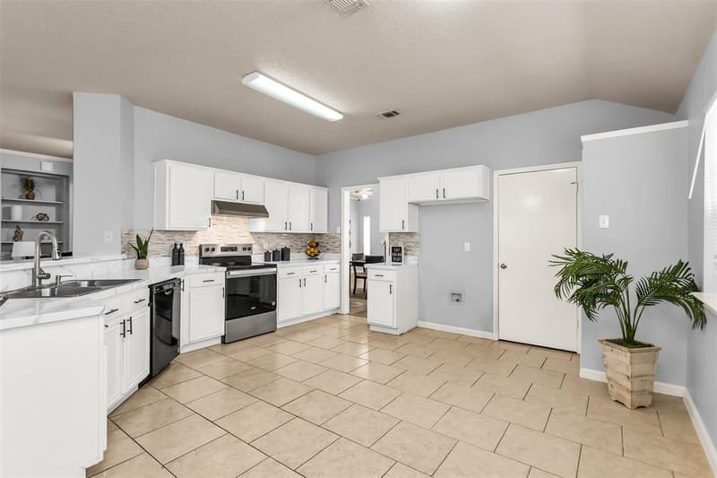 515 Alameda Avenue, Duncanville TX 75137 - Photo 18