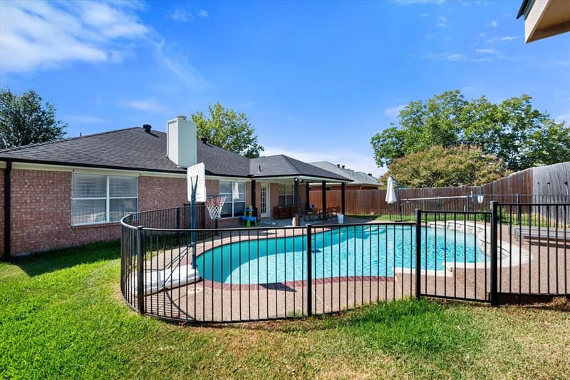 1711 Prescott Drive, Mansfield TX 76063 - Photo 3
