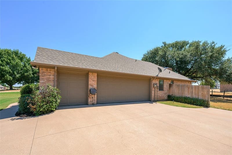 6909 Westover Drive, Granbury TX 76049 - Photo 36