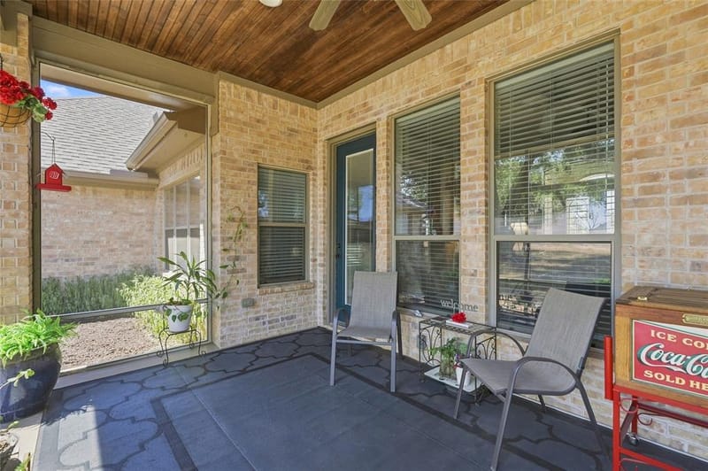 6909 Westover Drive, Granbury TX 76049 - Photo 32