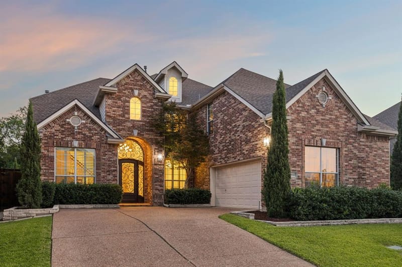 9033 Jasmine Lane, Irving TX 75063