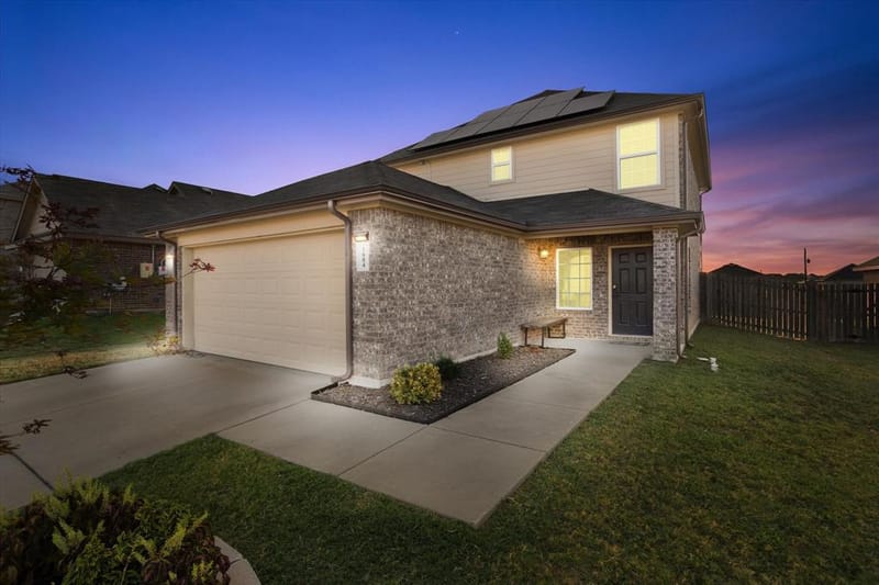 1604 Blue Jay Drive, Ennis TX 75119