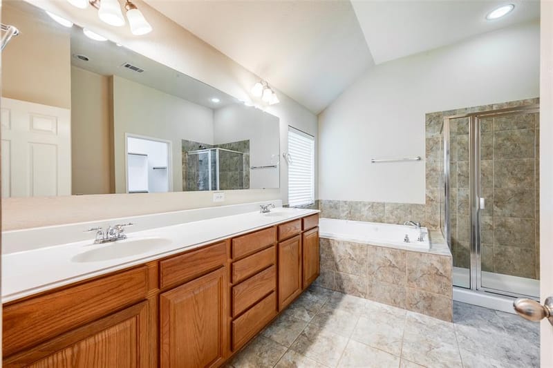2813 Fox Creek Trail, Arlington TX 76017 - Photo 28