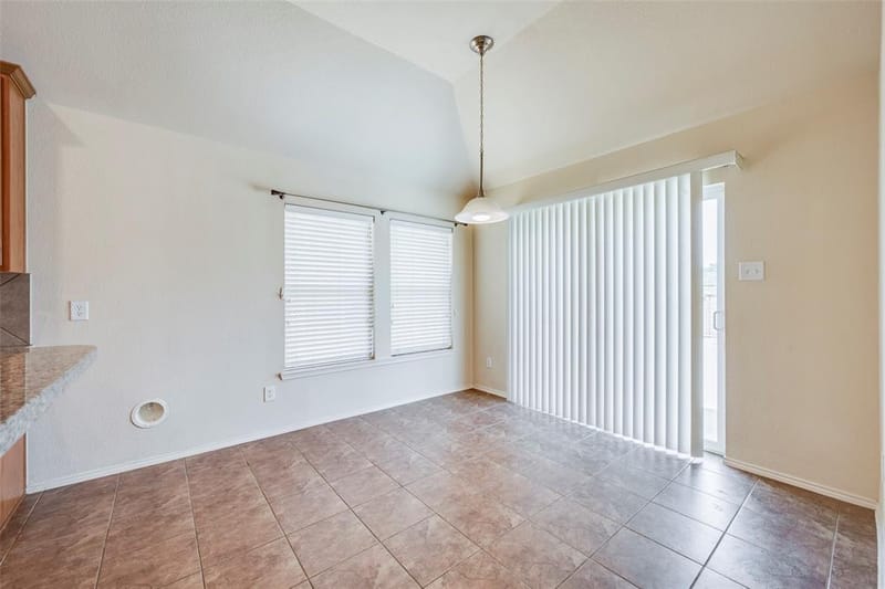 2813 Fox Creek Trail, Arlington TX 76017 - Photo 20