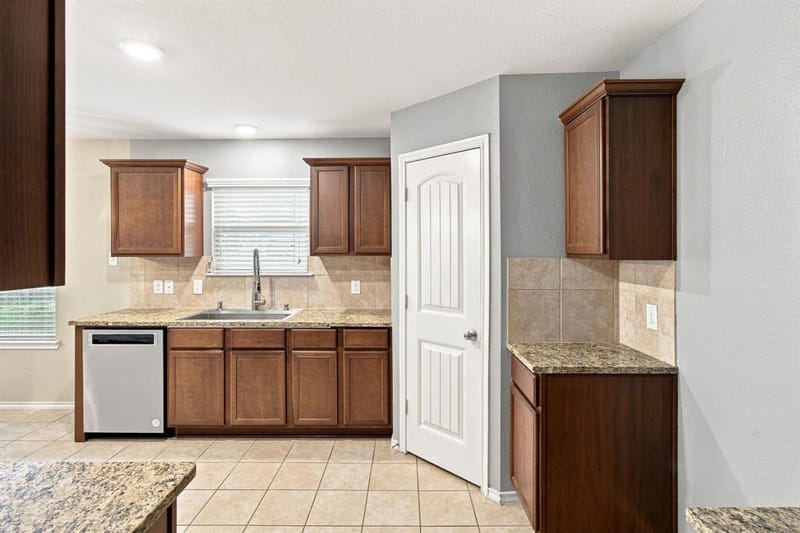 1404 Diamond Court, Princeton TX 75407 - Photo 6