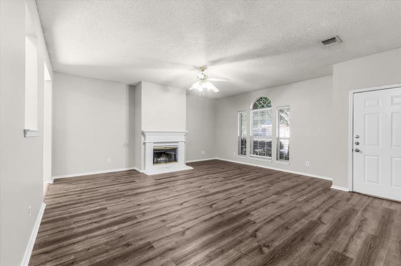 3933 Parkhaven Drive, Denton TX 76210 - Photo 4
