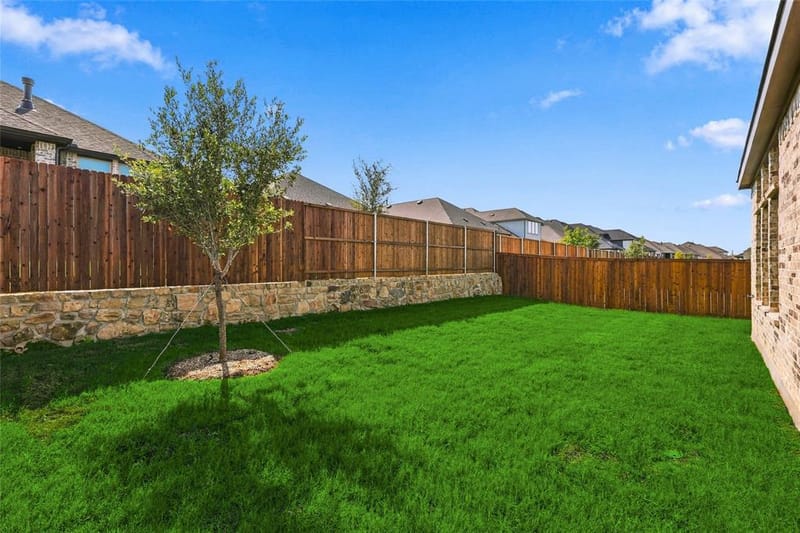 944 Alberta Spruce Road, Fort Worth TX 76247 - Photo 33