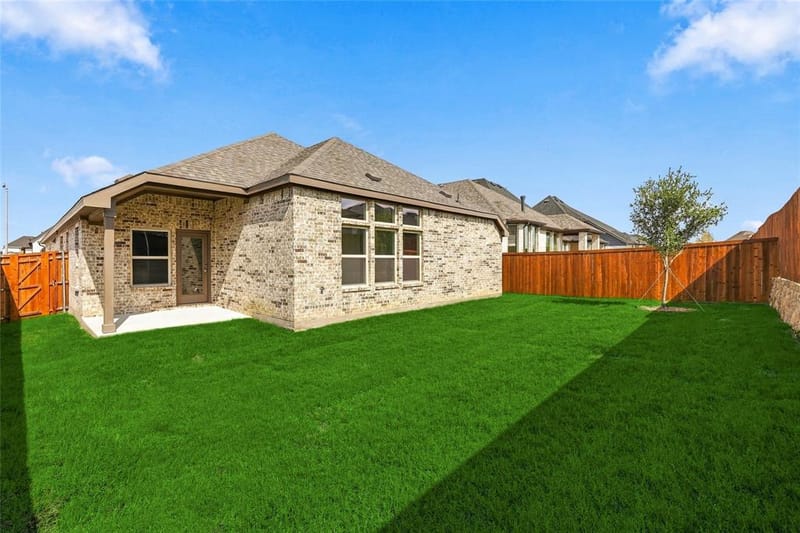 944 Alberta Spruce Road, Fort Worth TX 76247 - Photo 31