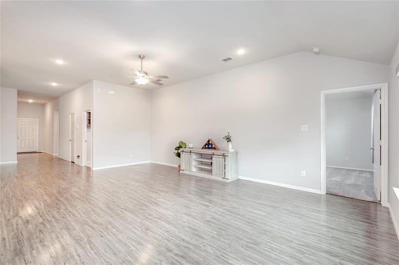 112 Plumed Thistle Drive, Fort Worth TX 76131 - Photo 20