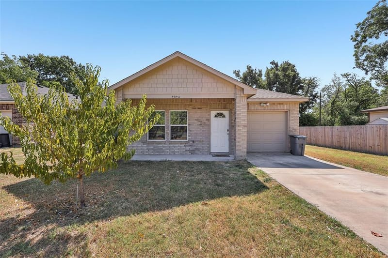 909 S Frances Street # A, Terrell TX 75160 - Photo 2