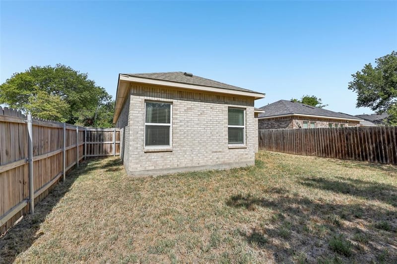 909 S Frances Street # A, Terrell TX 75160 - Photo 25