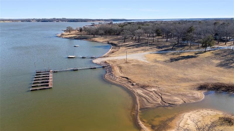 309 Cedar Point Circle, Gordonville TX 76245 - Photo 13