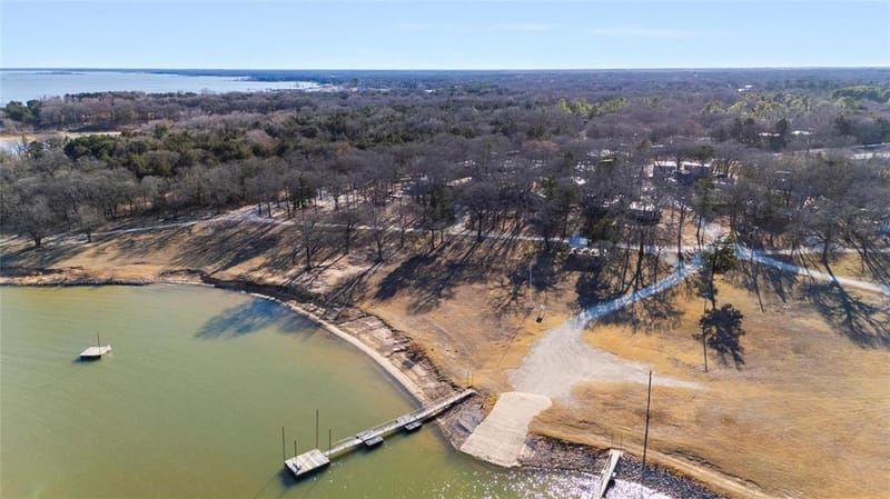 309 Cedar Point Circle, Gordonville TX 76245 - Photo 12