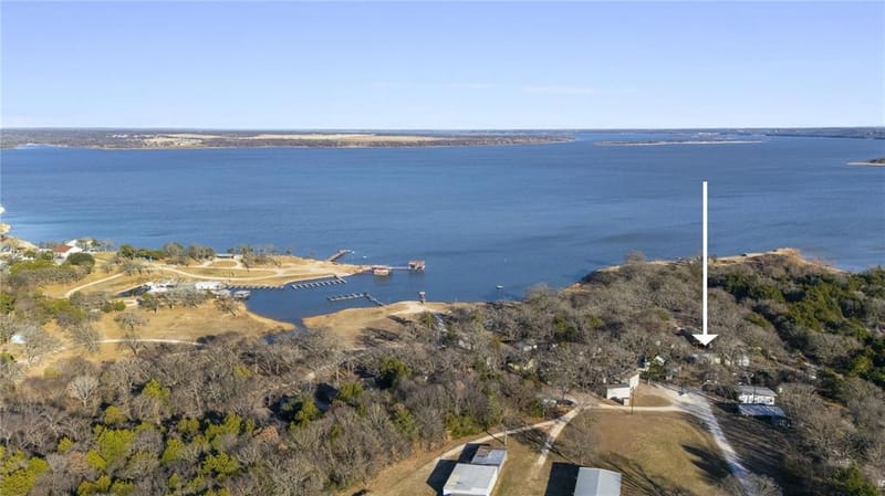 309 Cedar Point Circle, Gordonville TX 76245 - Photo 14