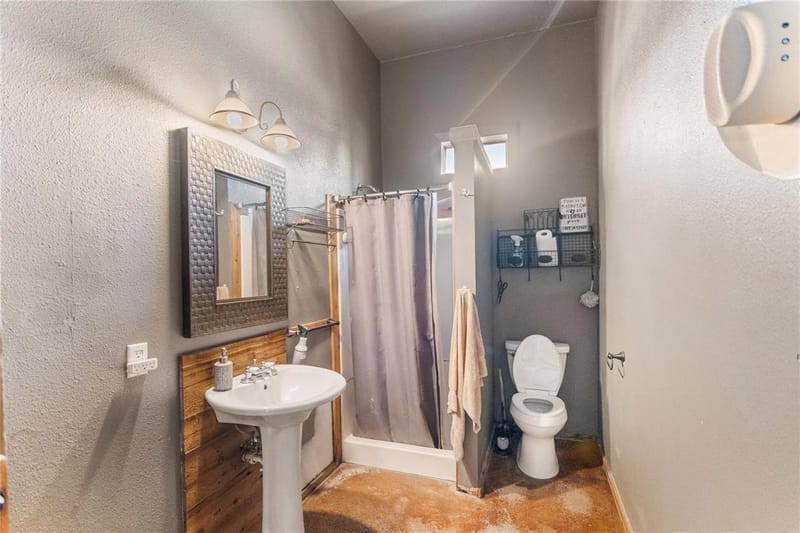 309 Cedar Point Circle, Gordonville TX 76245 - Photo 8