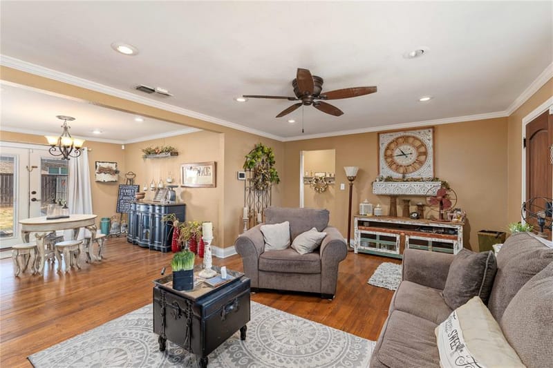 901 W Wrights Avenue, Comanche TX 76442 - Photo 3