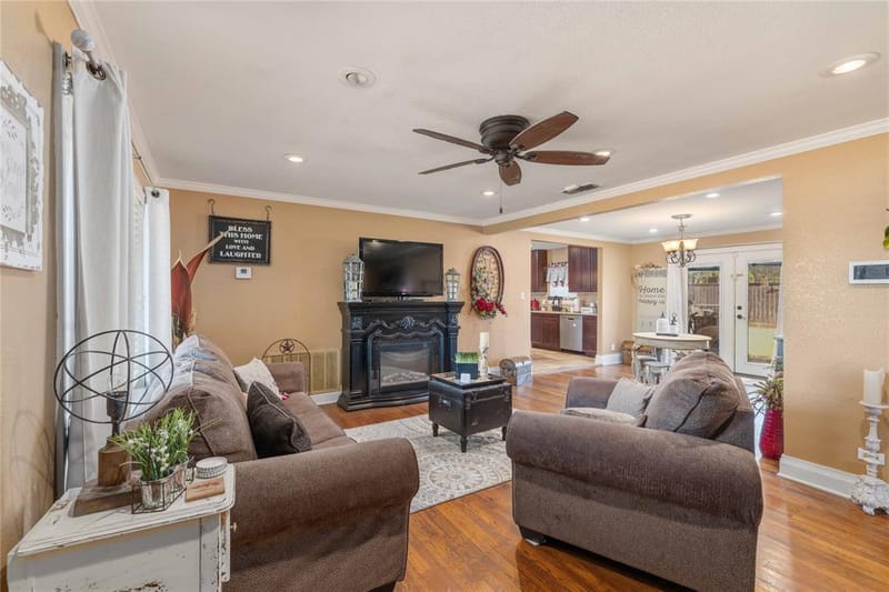 901 W Wrights Avenue, Comanche TX 76442 - Photo 5