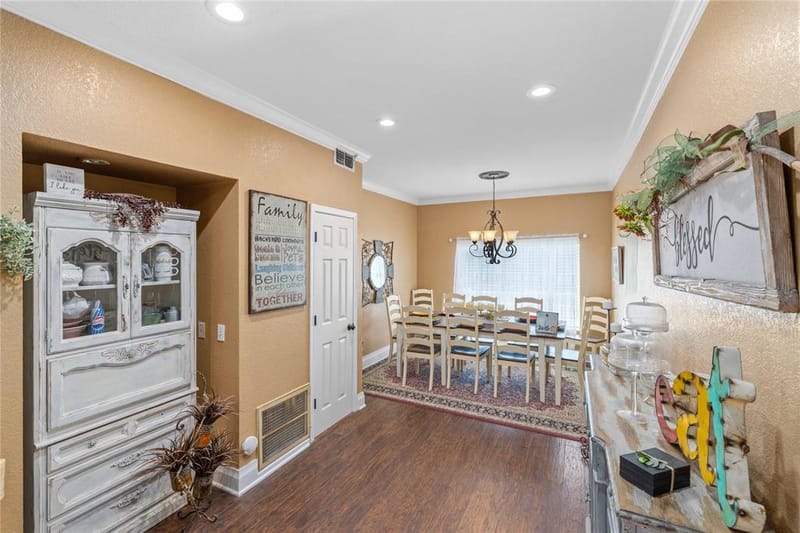 901 W Wrights Avenue, Comanche TX 76442 - Photo 9
