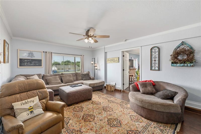 901 W Wrights Avenue, Comanche TX 76442 - Photo 10