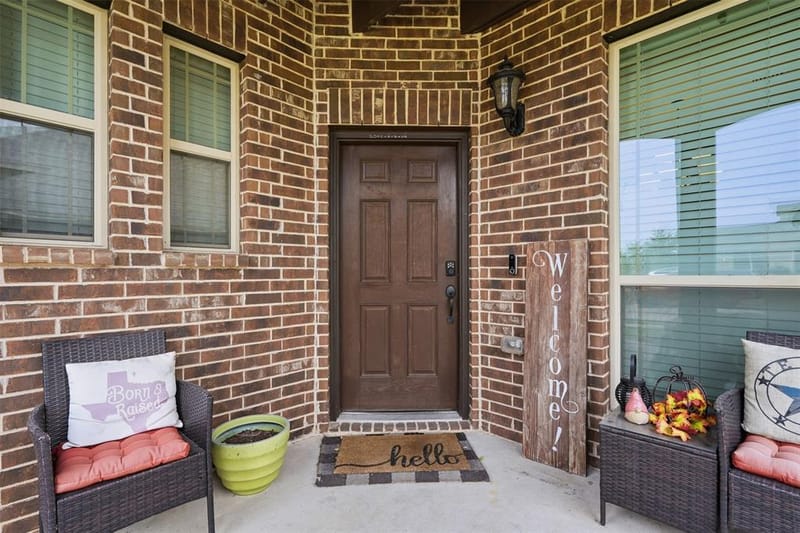 1112 Bear Oak Drive, Burleson TX 76028 - Photo 6