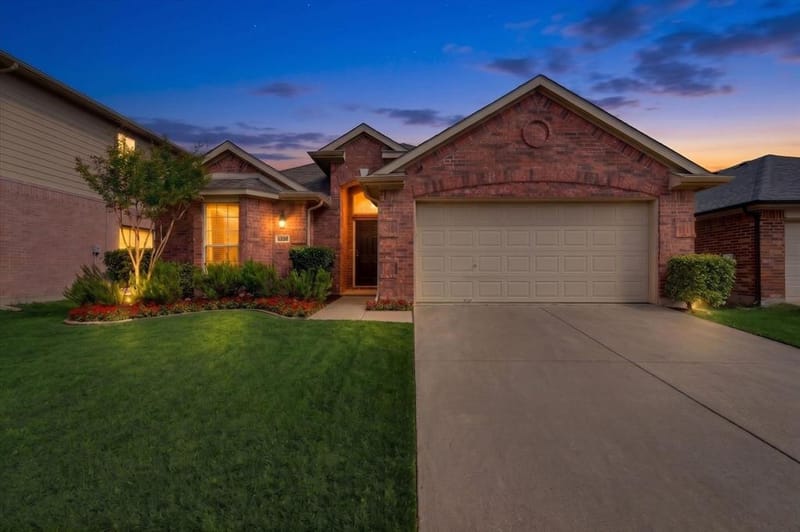 1220 Goldeneye, Aubrey TX 76227
