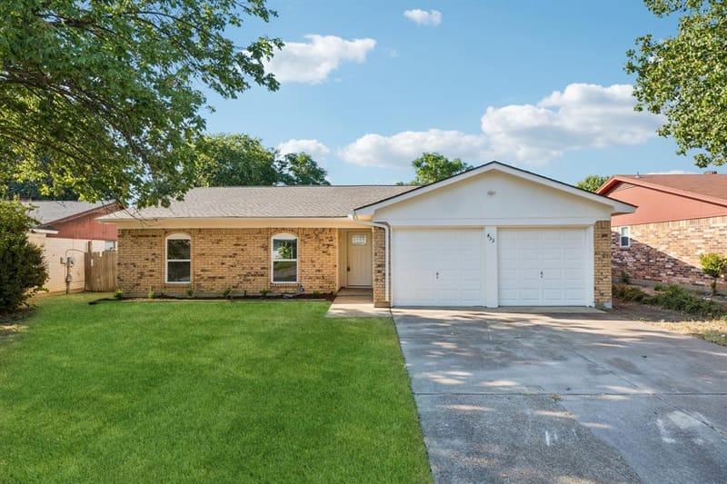 453 Edwards Drive, Saginaw TX 76179