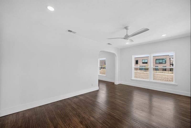 409 S Barnett Avenue, Dallas TX 75211 - Photo 9