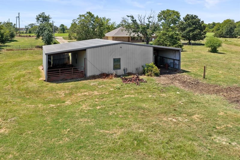 1149 County Road 4510, Mount Pleasant TX 75455 - Photo 34