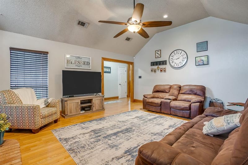 316 Shane Lane, Burleson TX 76028 - Photo 7